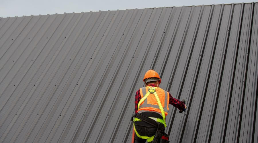 Expert new roof installation services in Losantville, IN